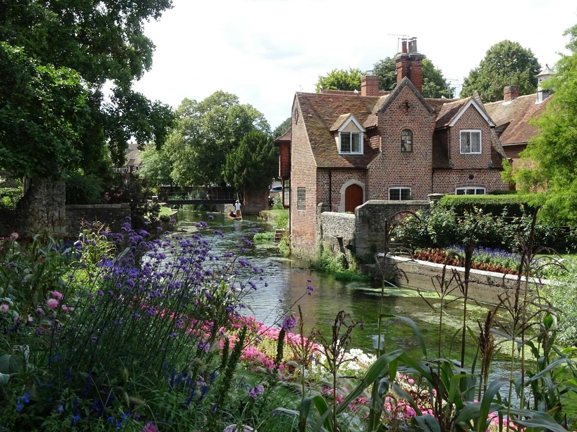 Luxury 2 Bedroom City Centre Apartment - Secure Parking - Amazing Location! Canterbury Exterior foto
