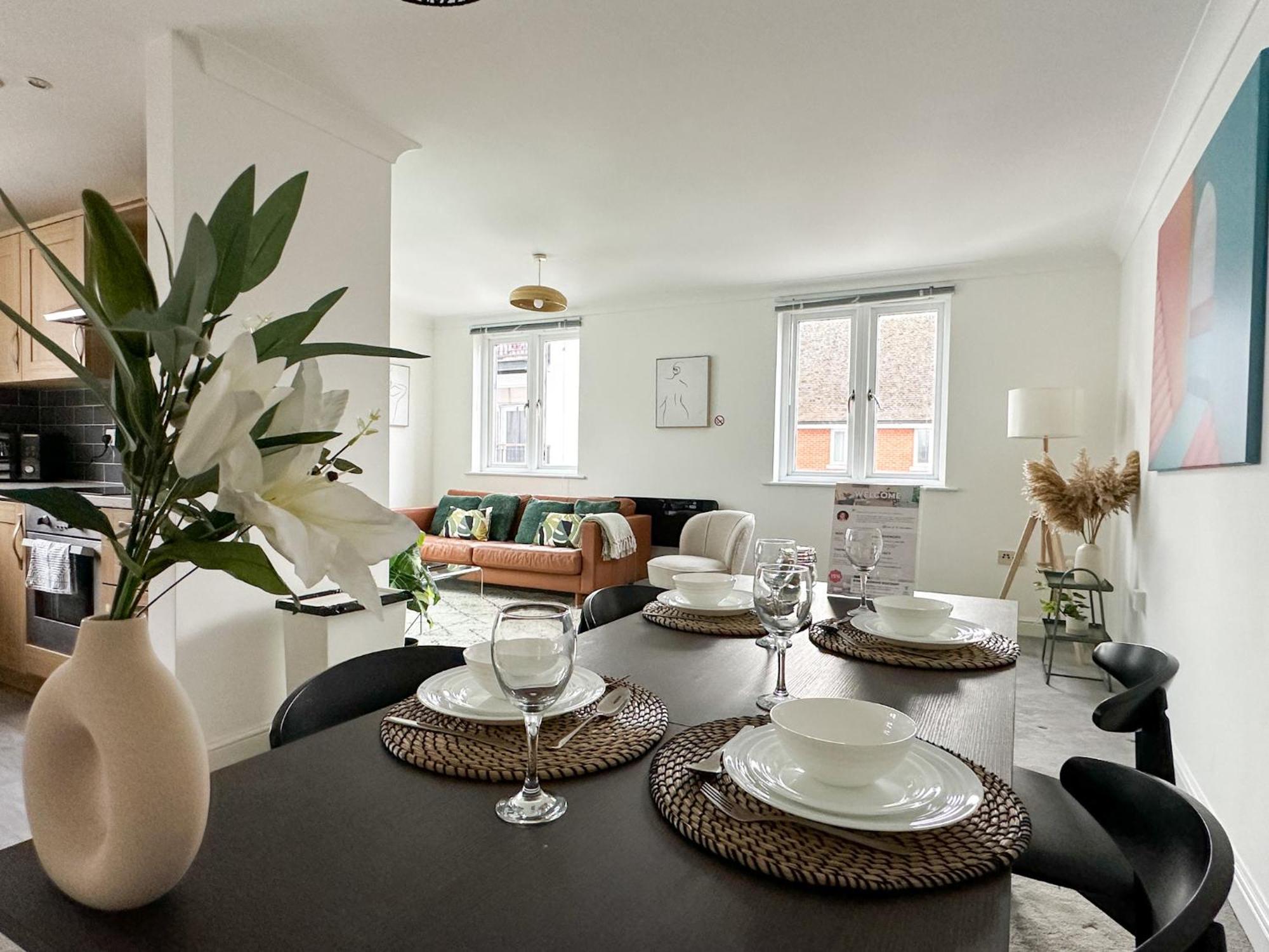 Luxury 2 Bedroom City Centre Apartment - Secure Parking - Amazing Location! Canterbury Exterior foto